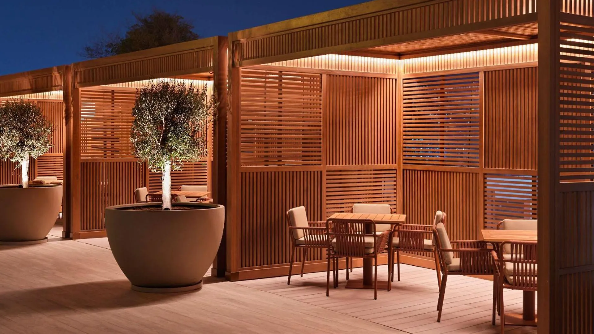 Raffles Dubai Hotel 5*,  United Arab Emirates